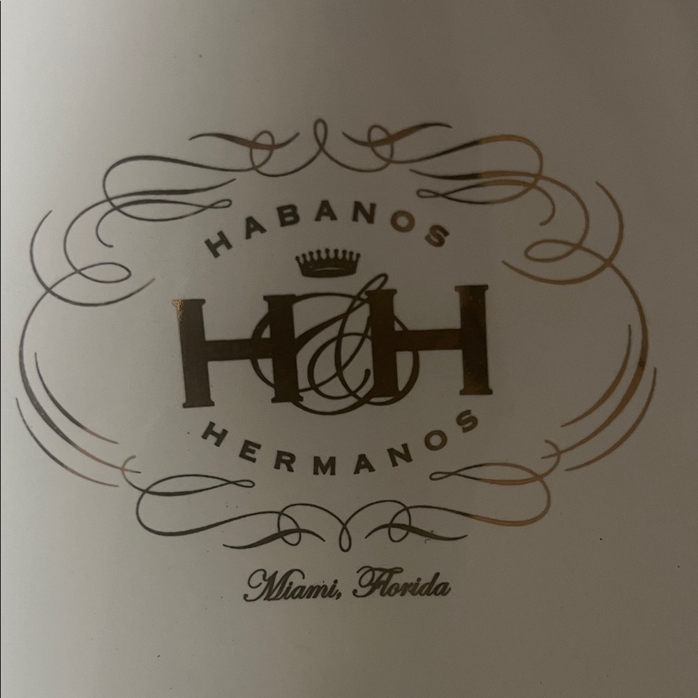 Habanos Hermanos Decorative cigar ashtray